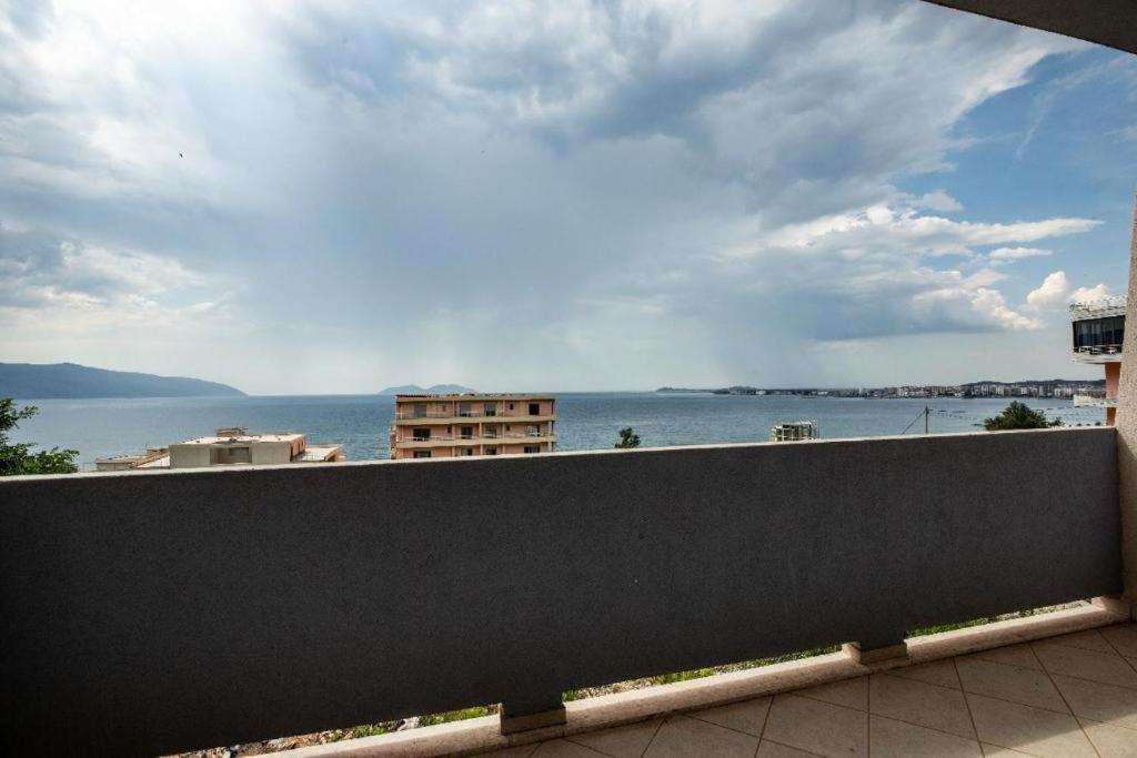 Sea View Apartment Vlora Kültér fotó
